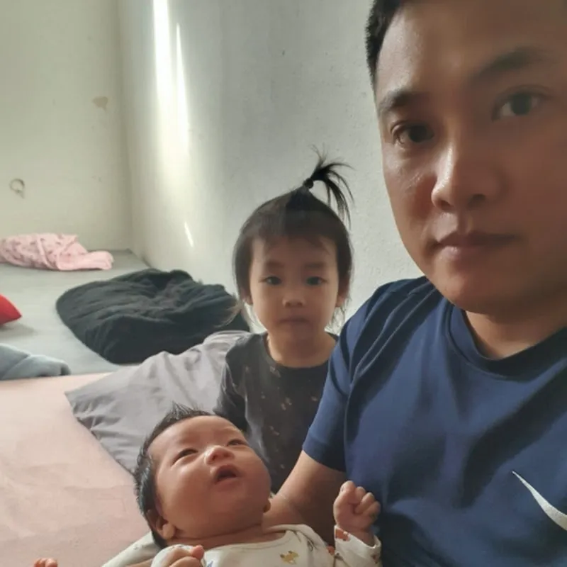 gà trống nuôi con