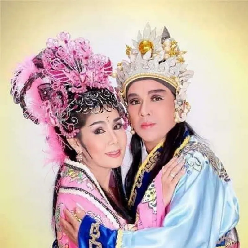 Nghệ Sĩ Kim Thoa Tiểu Linh Official